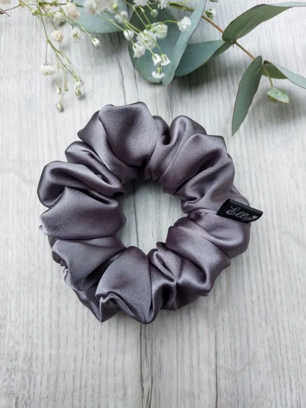Černé odstíny scrunchies
