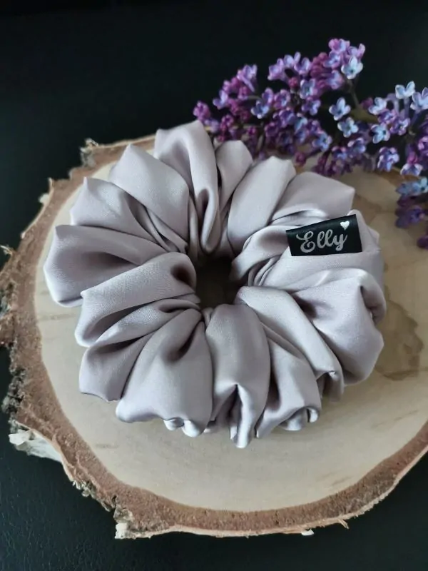 Silky taupe