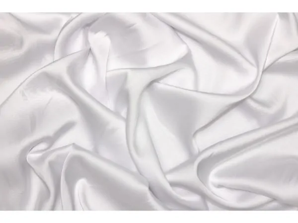 Silky bílá