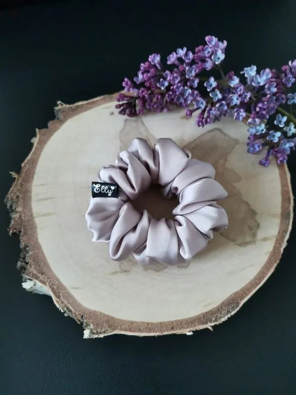 Silky taupe