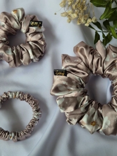 Floral Taupe